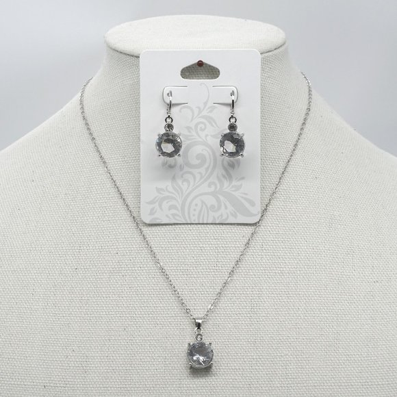 My Bead Emporium Jewelry - Necklace set with earrings and chain. Clear crystal and chain extension.